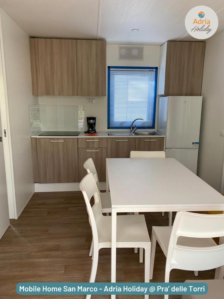 Pra' Delle Torri - Adria Holiday Mobile Homes Каорле Экстерьер фото